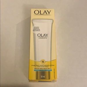 Olay Complete Daily Moisture Lotion With Sunscreen